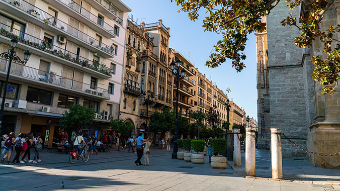 Living and Learning in Sevilla: Independent Stay and Language Study